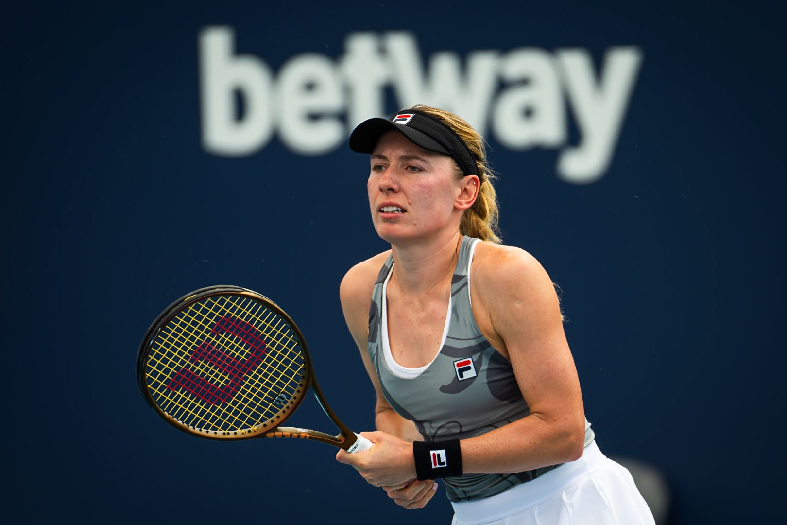 阿扎伦卡巅峰对决，蒂姆与70激战塞尔维亚队分钟，突破纪录胜负难料！(阿扎伦卡迷你场地视频)九游体育APP下载安装