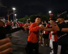 九游体育平台登录入口-申花海港球迷冲突